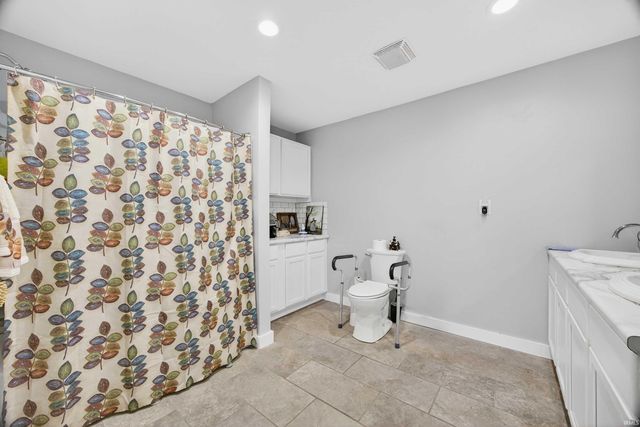5801 St Rd 158, Bedford, IN 47421