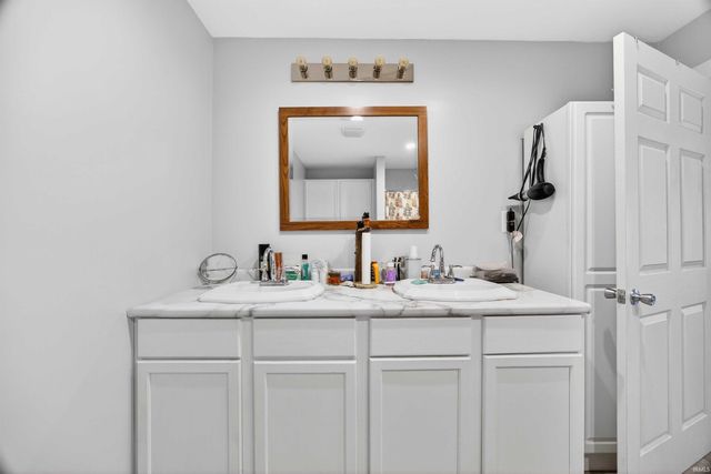 5801 St Rd 158, Bedford, IN 47421