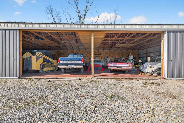5801 St Rd 158, Bedford, IN 47421