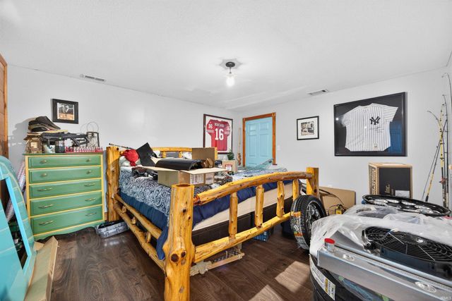 5801 St Rd 158, Bedford, IN 47421