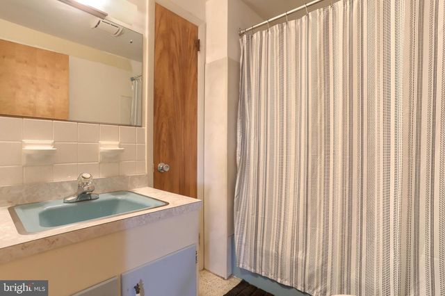 905 SKYLINE DR, Lebanon, PA 17046