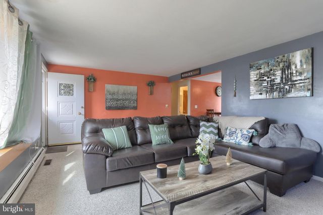 905 SKYLINE DR, Lebanon, PA 17046