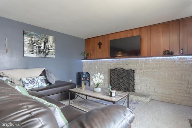 905 SKYLINE DR, Lebanon, PA 17046