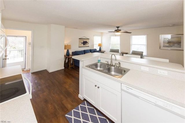 218 66th St Apt A, Virginia Beach, VA 23451