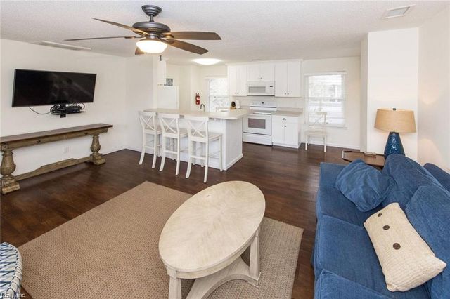 218 66th St Apt A, Virginia Beach, VA 23451
