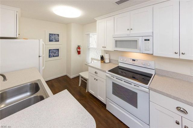 218 66th St Apt A, Virginia Beach, VA 23451
