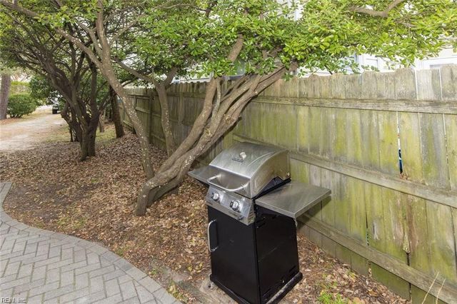 218 66th St Apt A, Virginia Beach, VA 23451