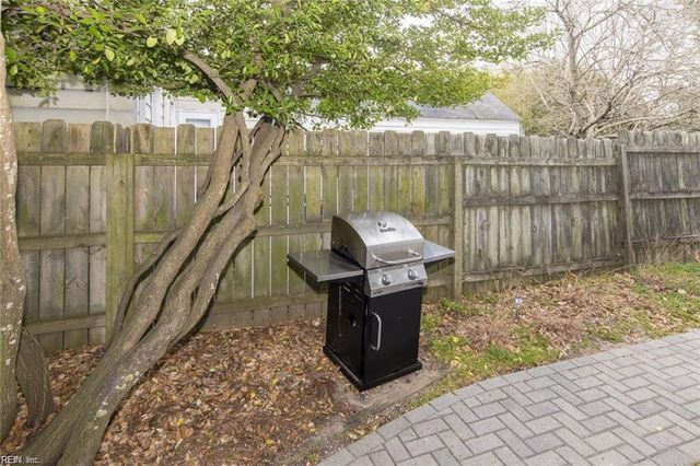 218 66th St Apt A, Virginia Beach, VA 23451