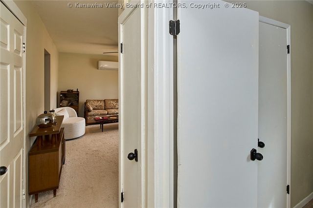 5219 Kel Dawn Circle, Cross Lanes, WV 25313