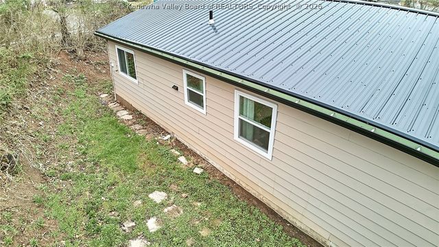 5219 Kel Dawn Circle, Cross Lanes, WV 25313