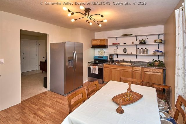 5219 Kel Dawn Circle, Cross Lanes, WV 25313