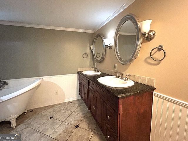 56 Beaver Cove Drive, Lagrange, GA 30240
