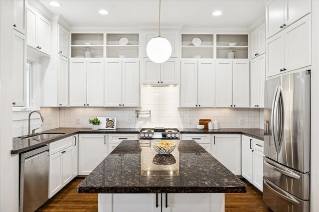 333 W 22nd Street, Houston, TX 77008