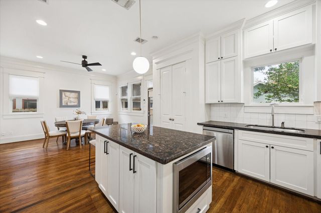 333 W 22nd Street, Houston, TX 77008