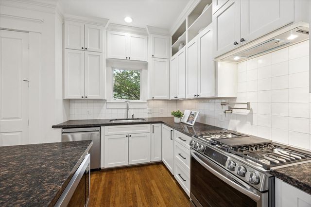 333 W 22nd Street, Houston, TX 77008