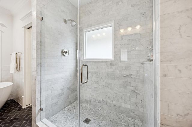 333 W 22nd Street, Houston, TX 77008