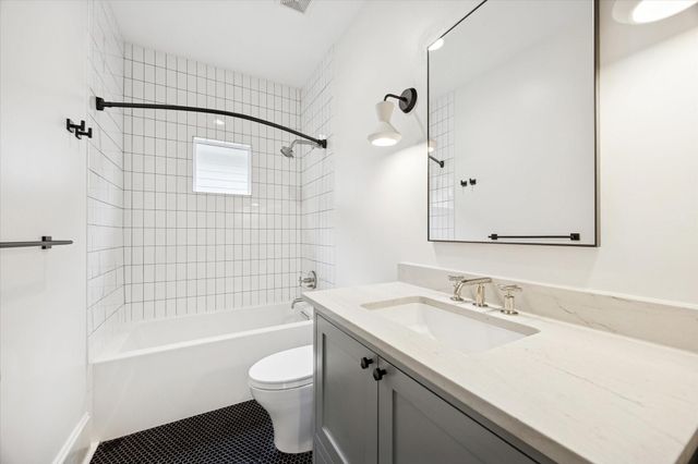 333 W 22nd Street, Houston, TX 77008