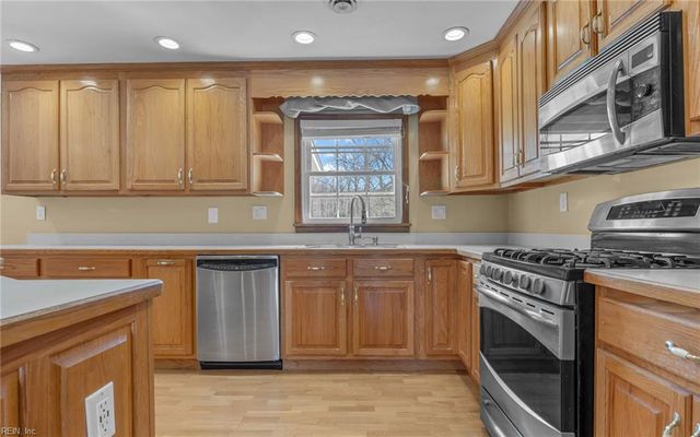 341 George Washington HWY S, Chesapeake, VA 23323