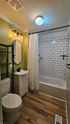 24 Cavalier RD, Hampton, VA 23669