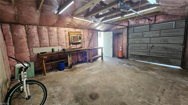 24 Cavalier RD, Hampton, VA 23669