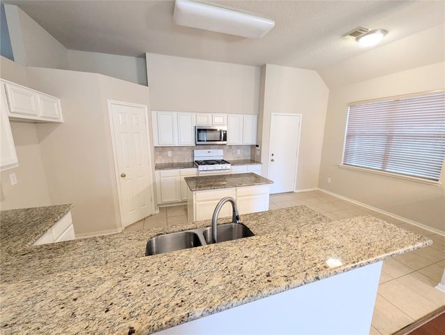 6012 Timber Oaks Ridge, Humble, TX 77346