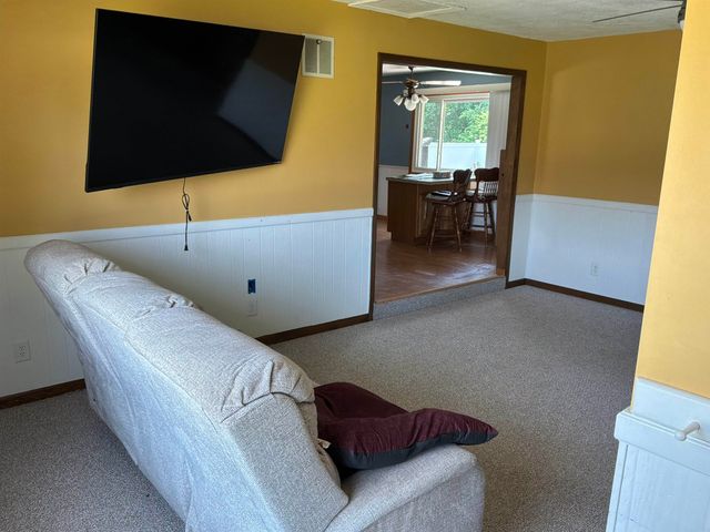 4648 Meadow Court Road, Auburn, MI 48611