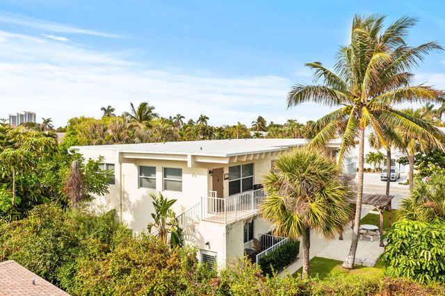 114 Cascade Lane 4, Palm Beach Shores, FL 33404