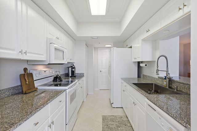 2880 NE 14th Street Causeway 804, Pompano Beach, FL 33062