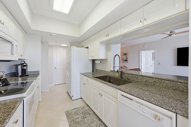 2880 NE 14th Street Causeway 804, Pompano Beach, FL 33062