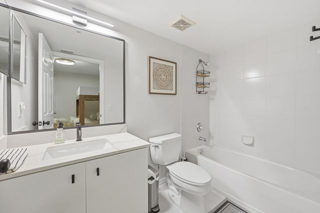 2880 NE 14th Street Causeway 804, Pompano Beach, FL 33062