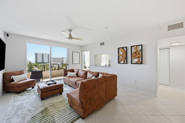 2880 NE 14th Street Causeway 804, Pompano Beach, FL 33062