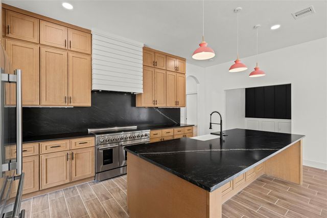 1863 Jones Drive, Alvin, TX 77511