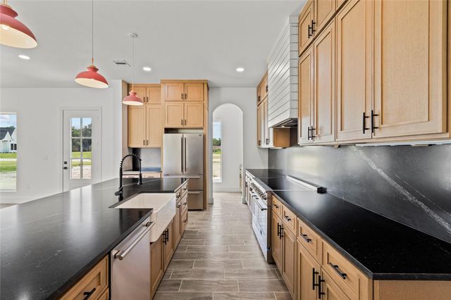 1863 Jones Drive, Alvin, TX 77511