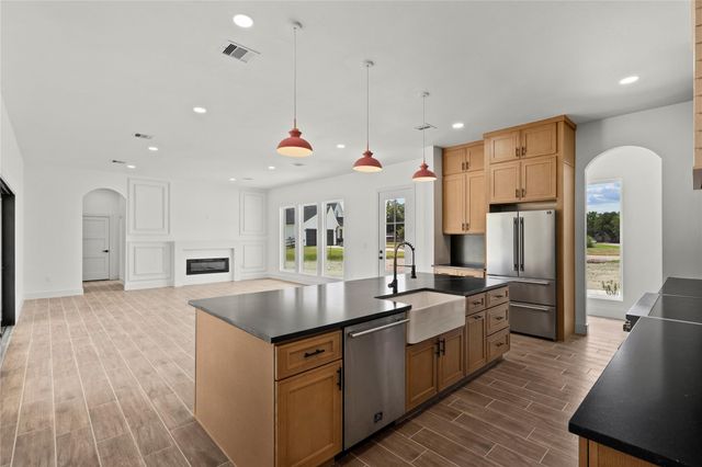 1863 Jones Drive, Alvin, TX 77511
