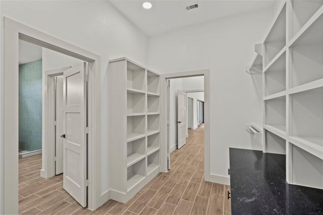1863 Jones Drive, Alvin, TX 77511