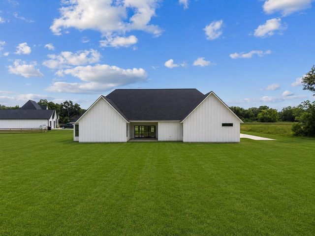 1863 Jones Drive, Alvin, TX 77511