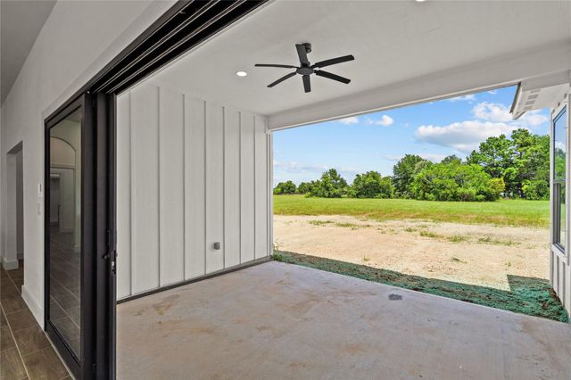 1863 Jones Drive, Alvin, TX 77511