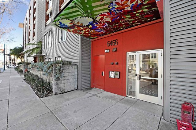6466 Hollis St 182, Emeryville, CA 94608