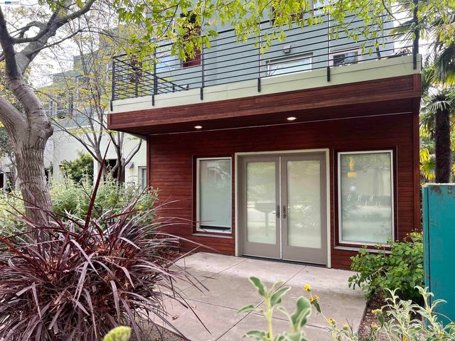 6466 Hollis St 182, Emeryville, CA 94608