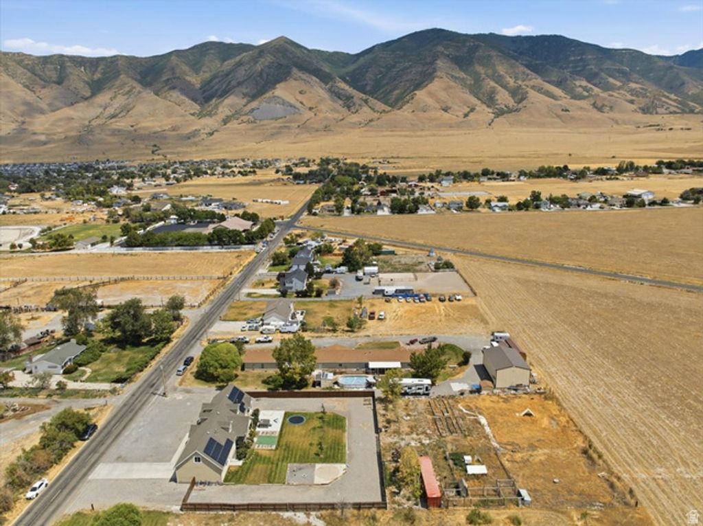 1232 E CANYON RD, Lake Point, UT 84074 — photo 4