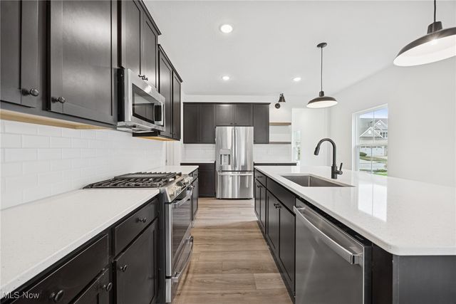 5062 Shepherds Glen, Willoughby, OH 44094