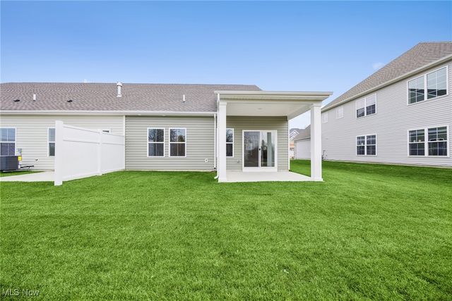 5062 Shepherds Glen, Willoughby, OH 44094