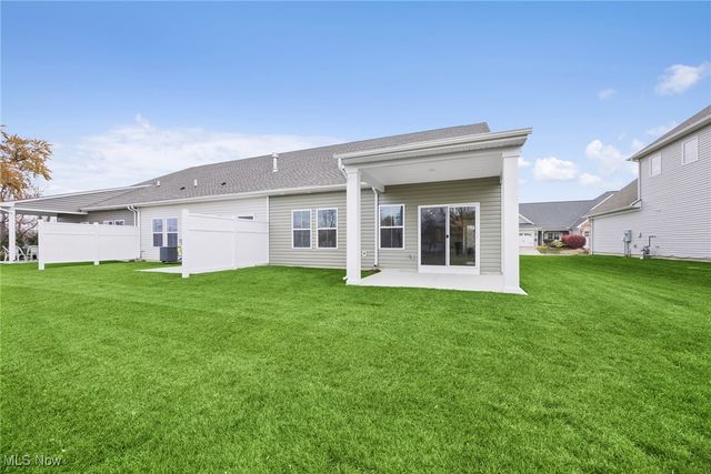 5062 Shepherds Glen, Willoughby, OH 44094