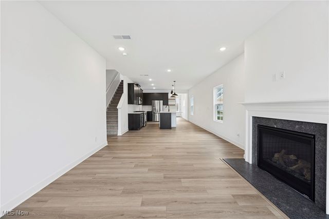 5062 Shepherds Glen, Willoughby, OH 44094