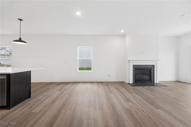 5062 Shepherds Glen, Willoughby, OH 44094