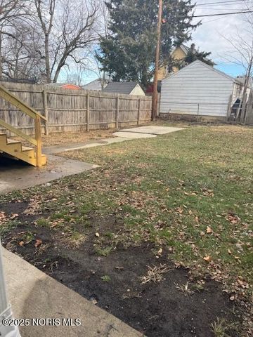 1453 Oak Street, Toledo, OH 43605