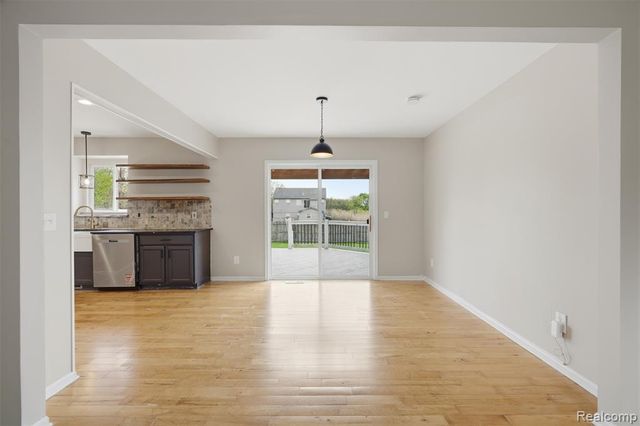 30179 Kim Lane 5, Romulus, MI 48174