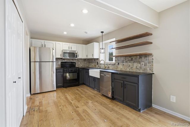 30179 Kim Lane 5, Romulus, MI 48174