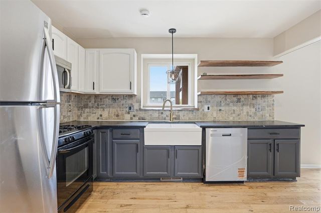 30179 Kim Lane 5, Romulus, MI 48174