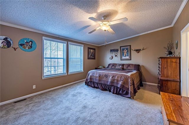 30704 Bonsai Drive, Warsaw, MO 65355